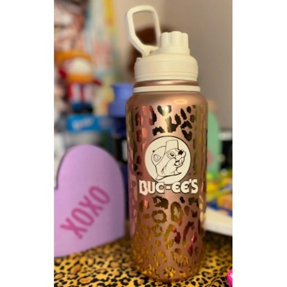 Buc-ees Yukon Outfitters Water Bottle Unisex 32oz Gold Leopard Print Insulated